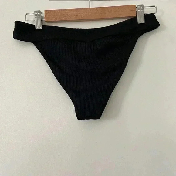 L*space Veronica bikini bottom black ribbed size Xl - Picture 2 of 2